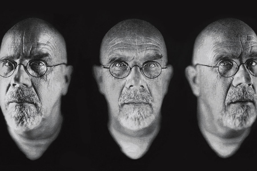 posts-ae-chuck_close